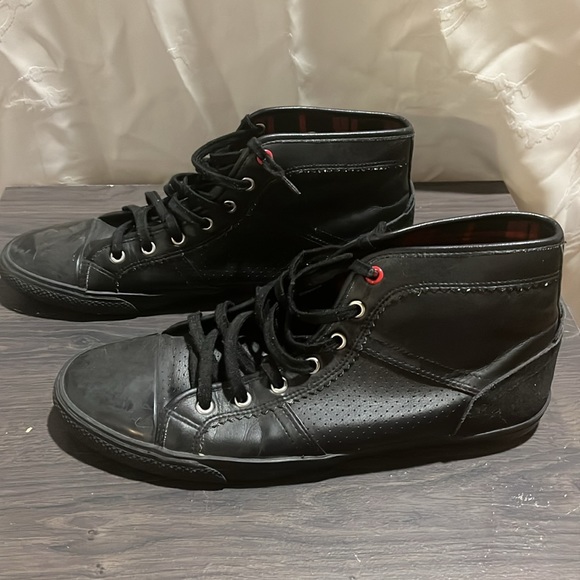 Ben Sherman Sneakers. Black with red and black interior. Used. - Picture 2 of 4